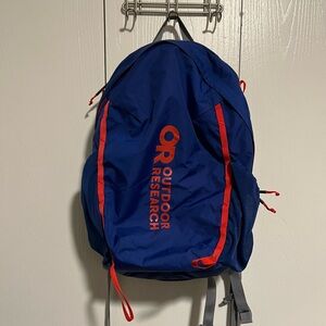 Outdoor Research OR Adrenaline Daypack 30L Blue Red Hiking Backpack Outdoors